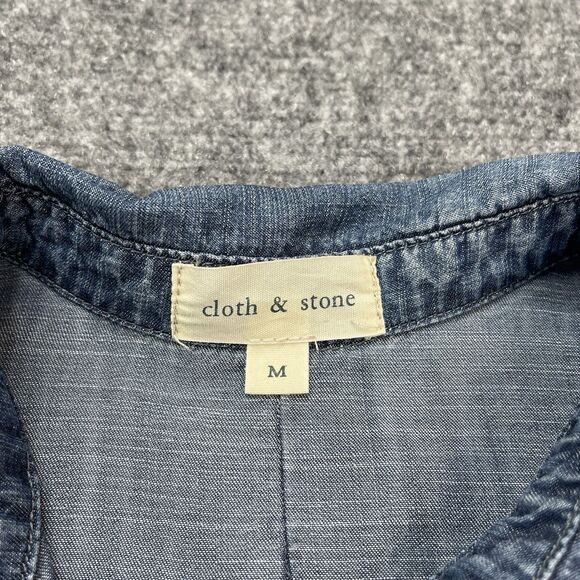 Anthropologie Cloth & Stone Top Size Medium Split Back Chambray Roll Tab Sleeve - Picture 3 of 9